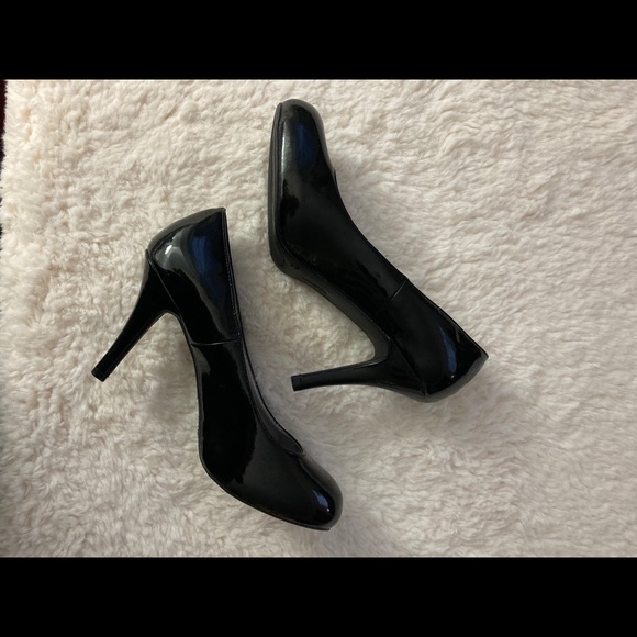 Black by Fioni - Picture 3 of 5